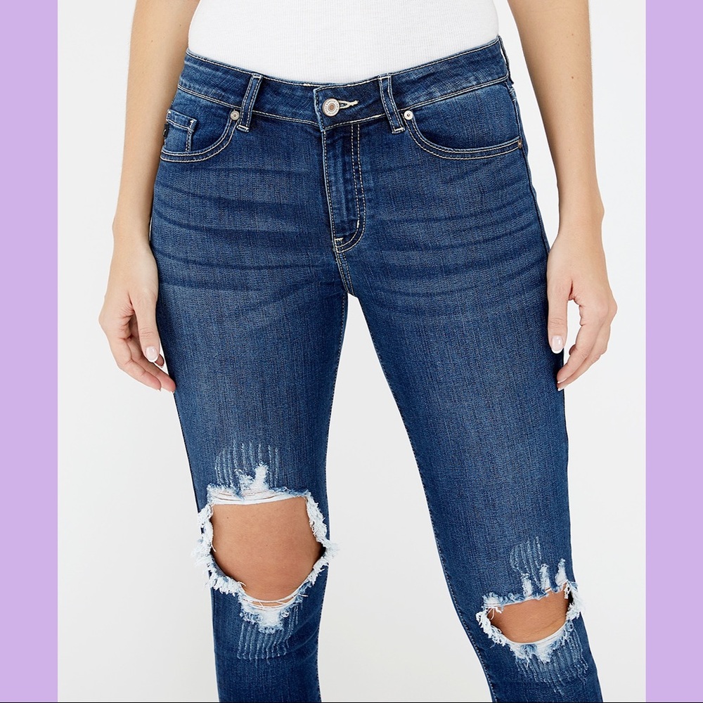 FINAL PRICE!!  NWT KanCan Dark Wash Distressed Skinny Jeans Size 7